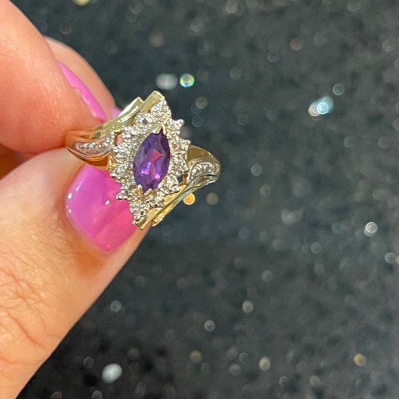 10k Gold Amethyst & Diamond Ring